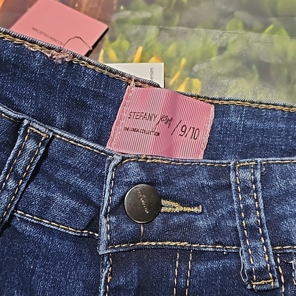 Stefany Jeans Distressed High-Rise Skinny Jeans Size 9/10‎ NEW - Picture 4 of 6